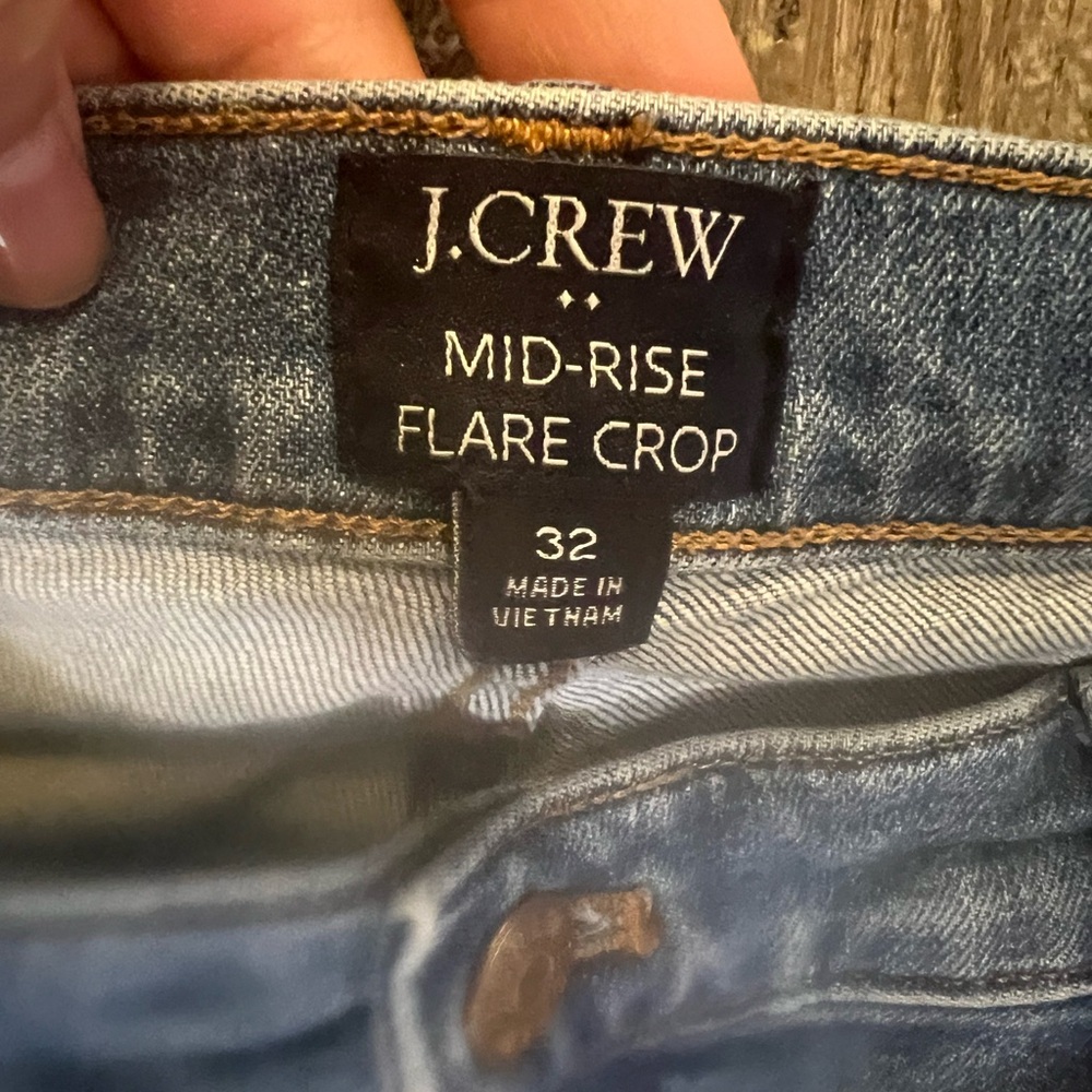J.Crew Factory Mid-rise flare crop jean in all-day stretch - Picture 5 of 9